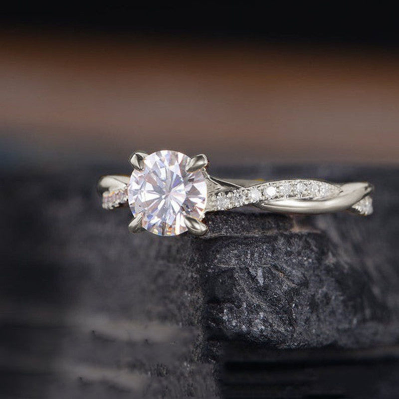 New European And American-style Minimalist Fashion Ring With Zircon Inlay